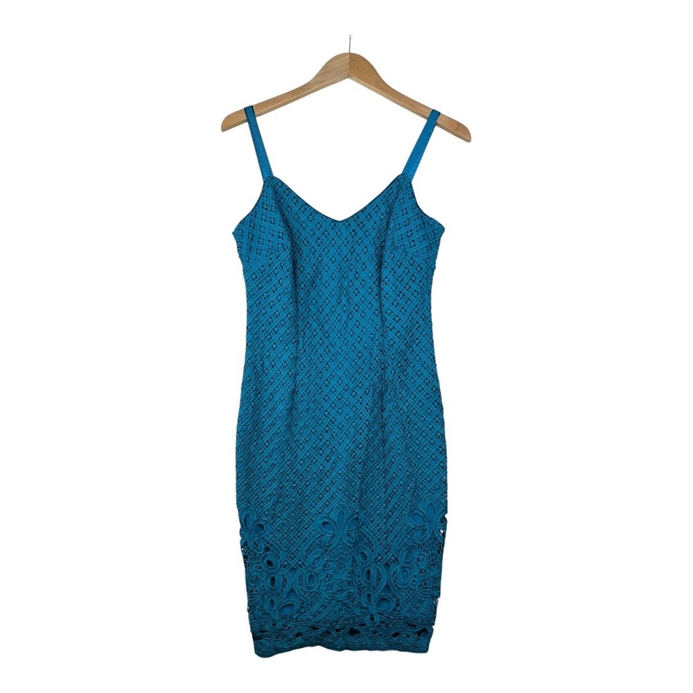 White House Black Market Eyelet Sleeveless Sheath‎ Dress size 4 Blue